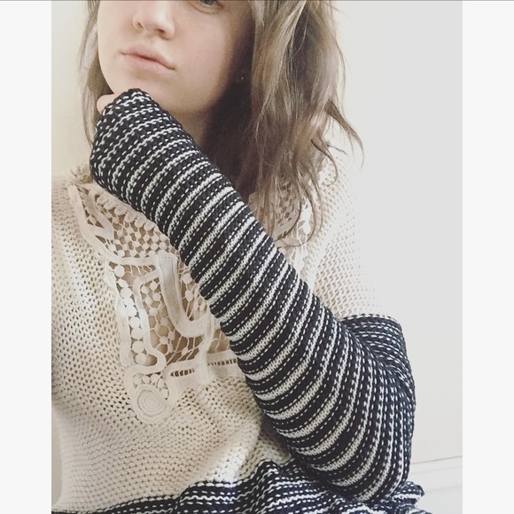 Black and white lace sweater top - Picture 1 of 5